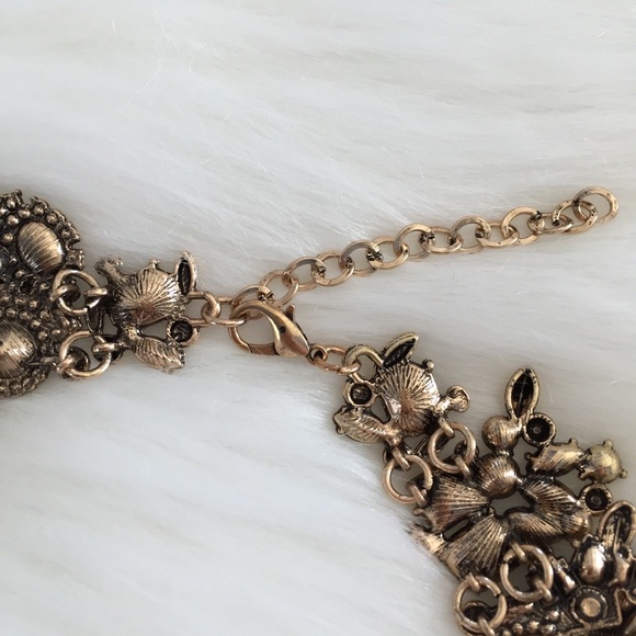 "Antoinette" Necklace Clear Crystal Statement - Picture 6 of 7